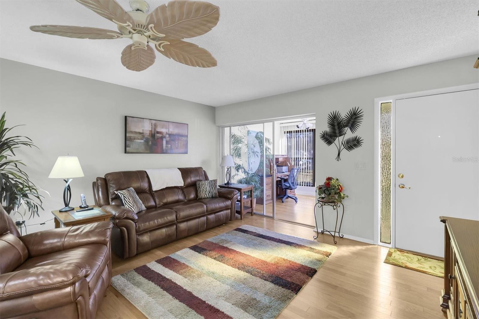 Image 6 of 59 For 8141 Braddock Circle 3