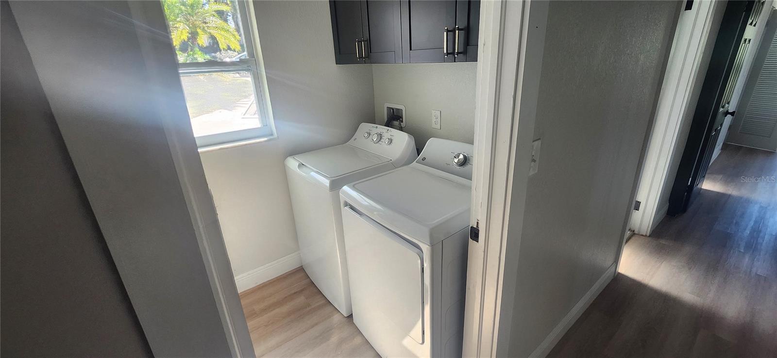 Image 32 of 47 For 3606 River Grove Drive