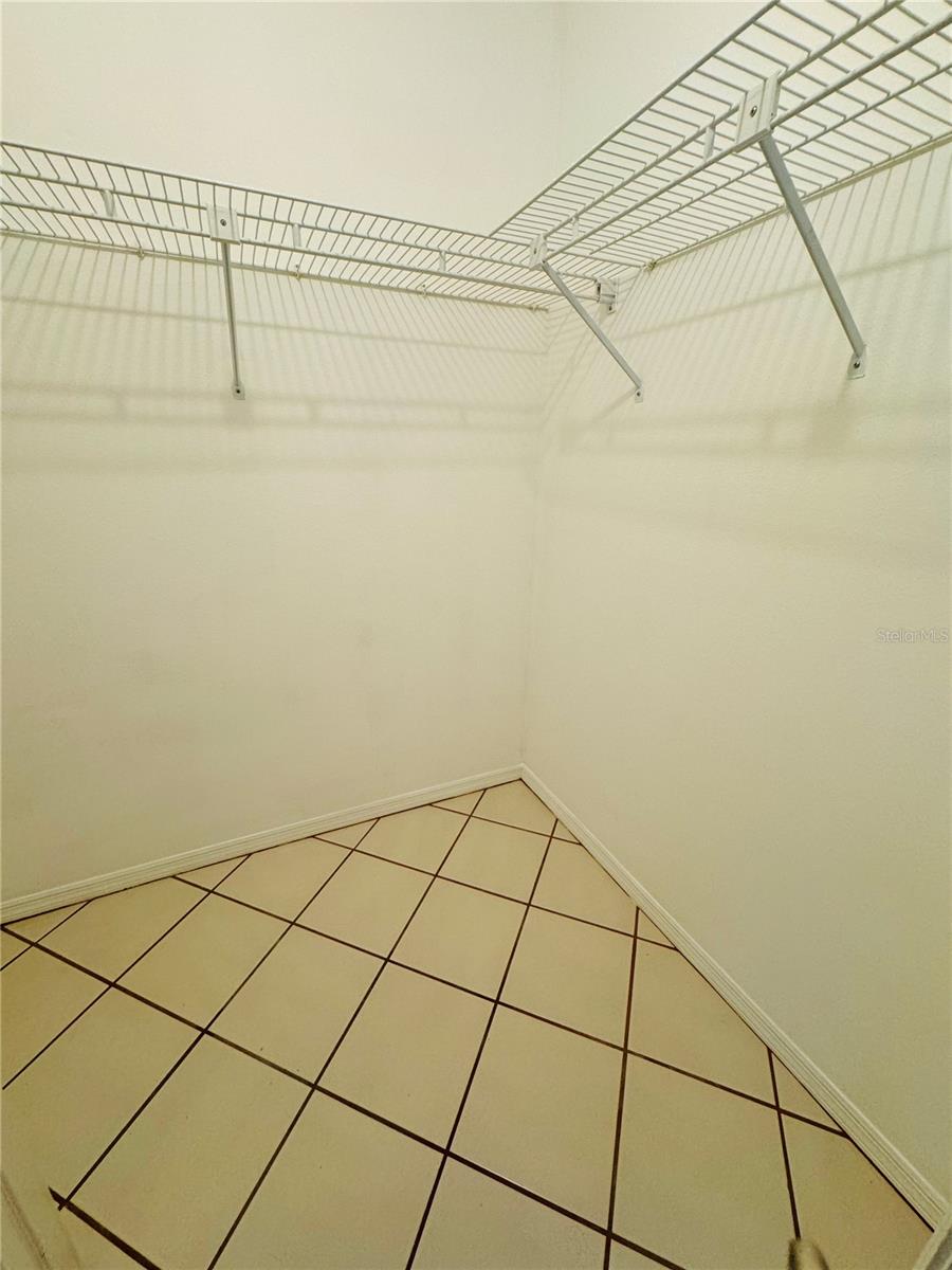 Image 20 of 26 For 7559 Heather Walk Drive