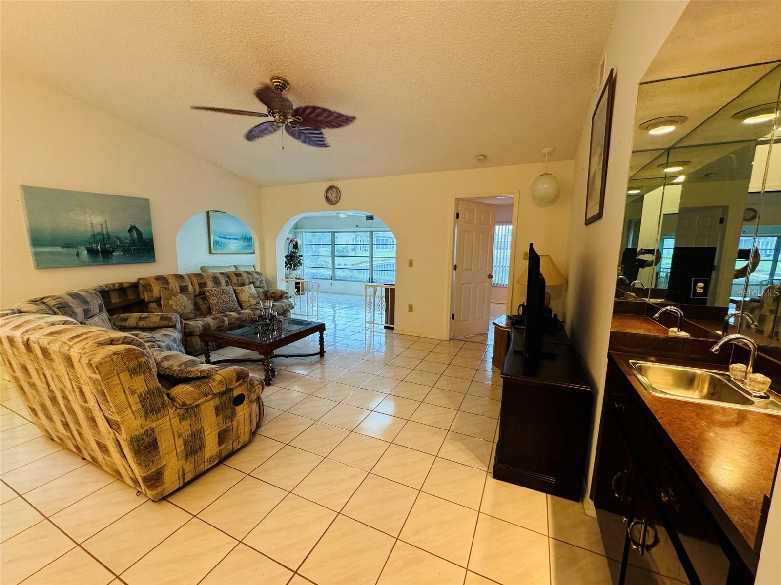 Image 5 of 26 For 7559 Heather Walk Drive