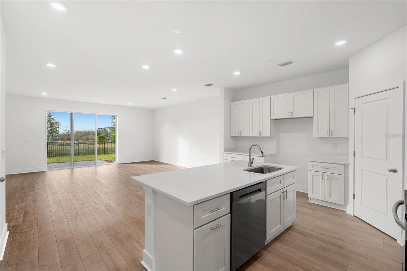 Image 6 of 26 For 2438 Magnolia Reserve Road