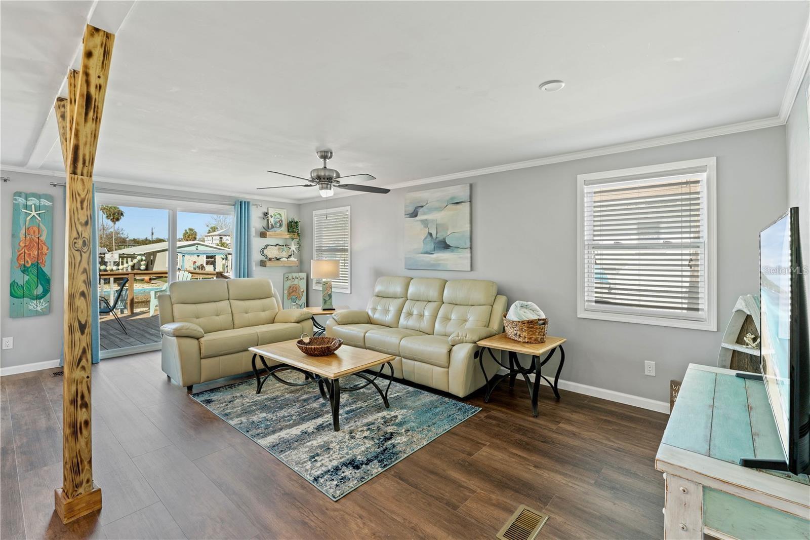 Image 16 of 44 For 6051 Colony Circle