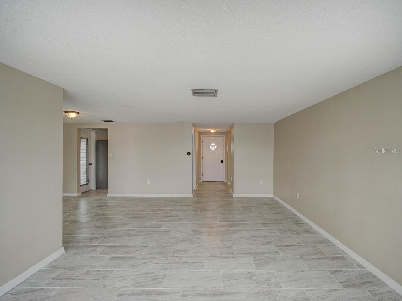 Image 10 of 53 For 10320 Honeysuckle Lane