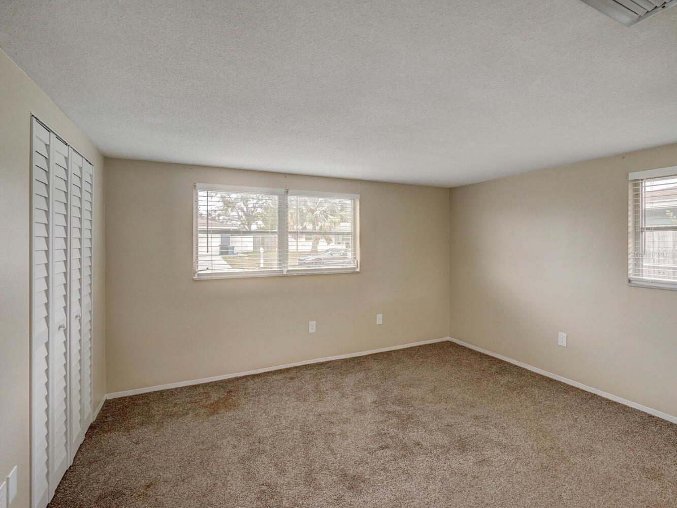 Image 19 of 53 For 10320 Honeysuckle Lane