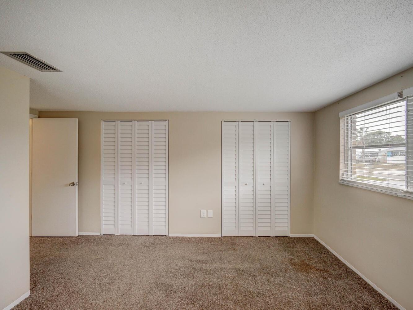 Image 21 of 53 For 10320 Honeysuckle Lane