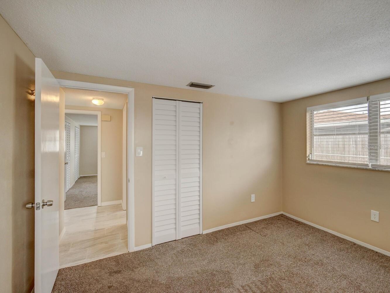 Image 25 of 53 For 10320 Honeysuckle Lane