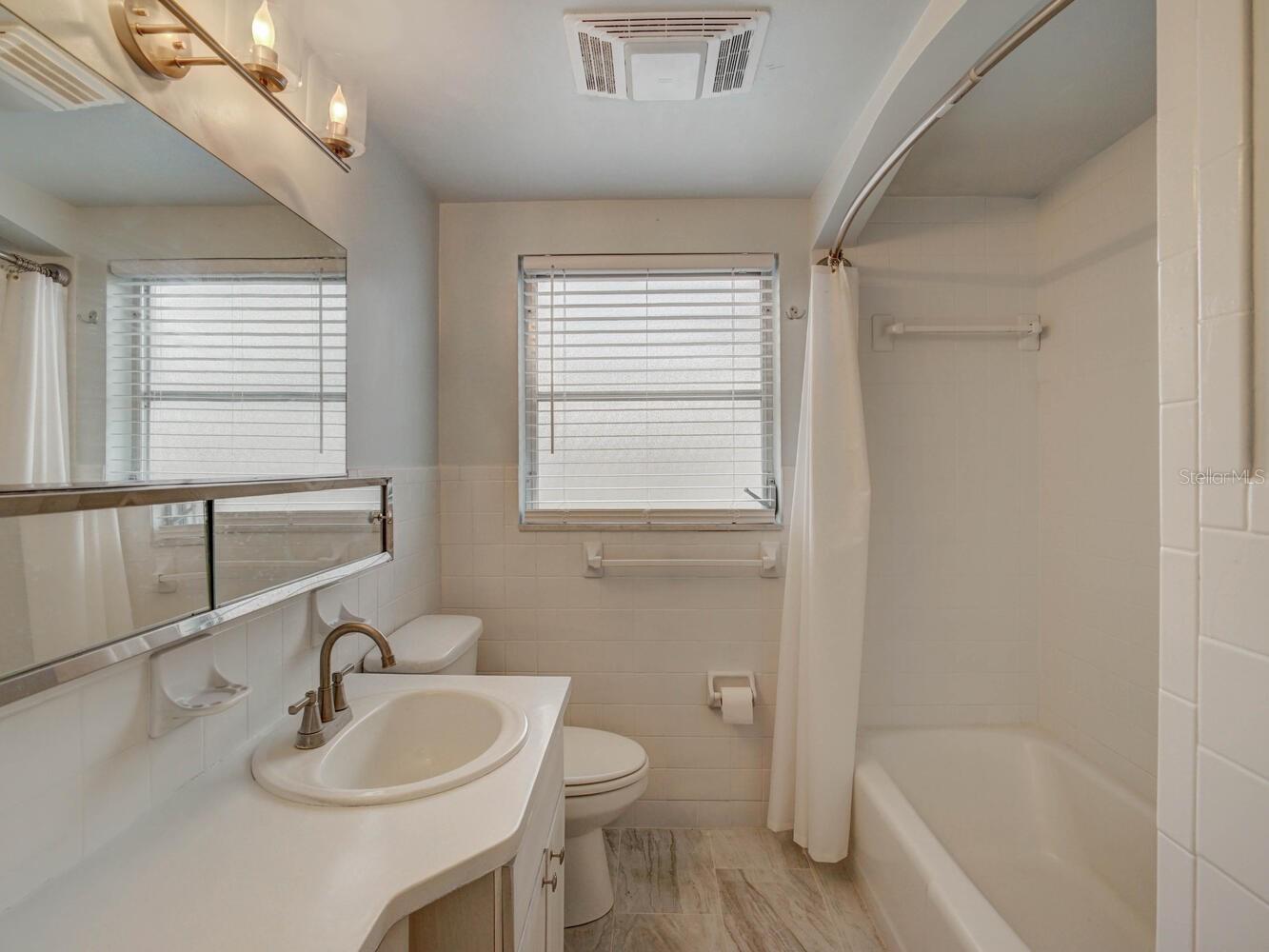 Image 26 of 53 For 10320 Honeysuckle Lane