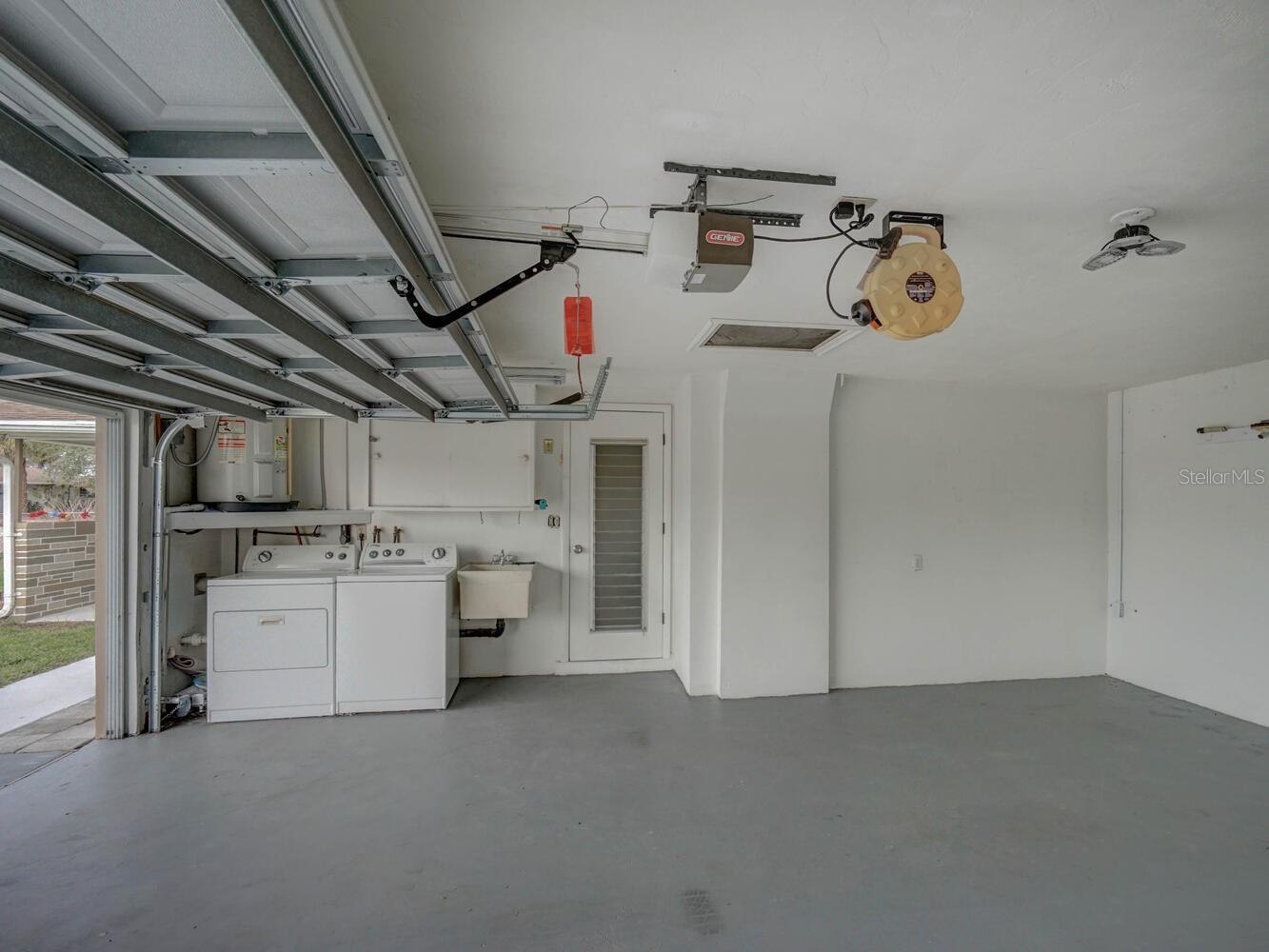 Image 33 of 53 For 10320 Honeysuckle Lane