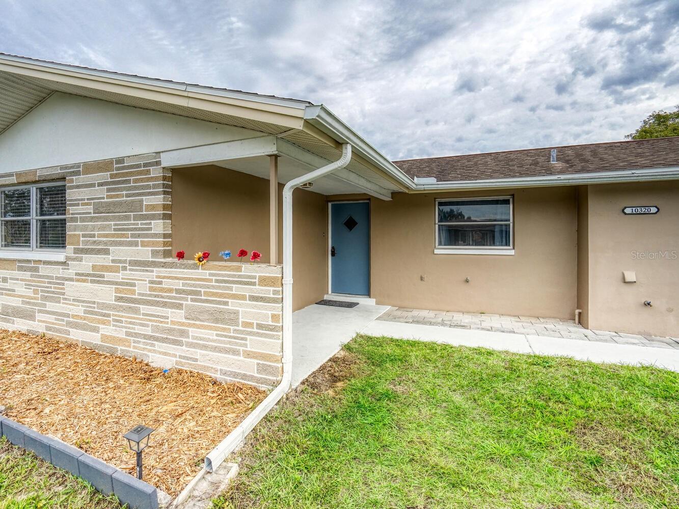 Image 4 of 53 For 10320 Honeysuckle Lane