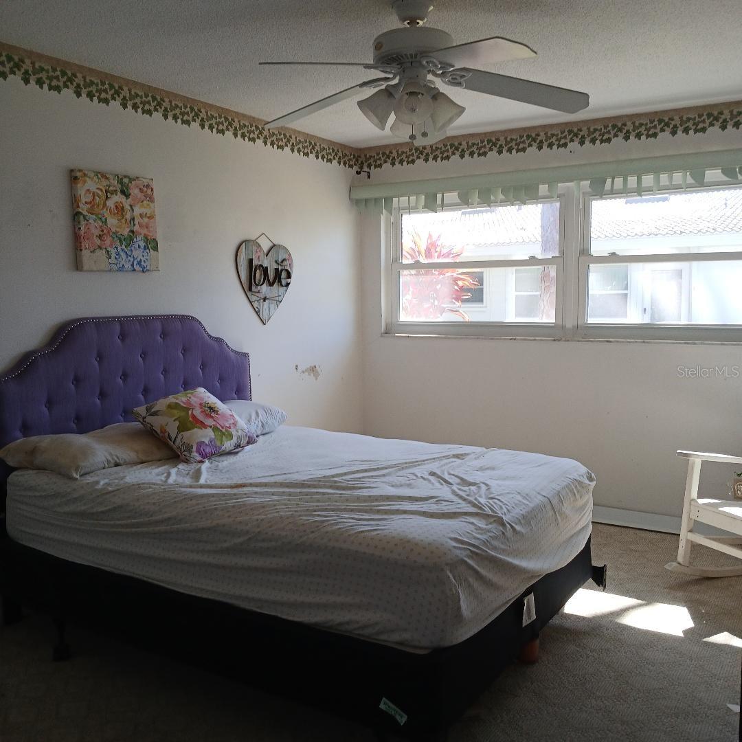 Image 3 of 7 For 11200 102 Avenue 23