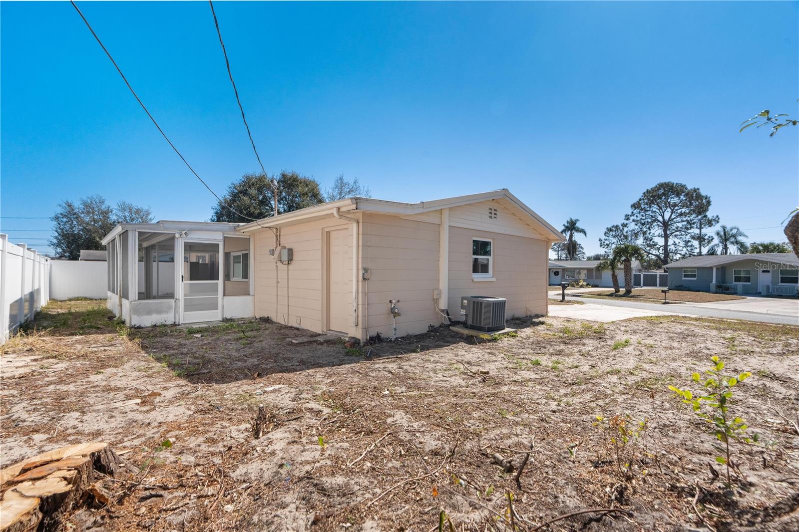 Image 19 of 26 For 4707 Koala Drive