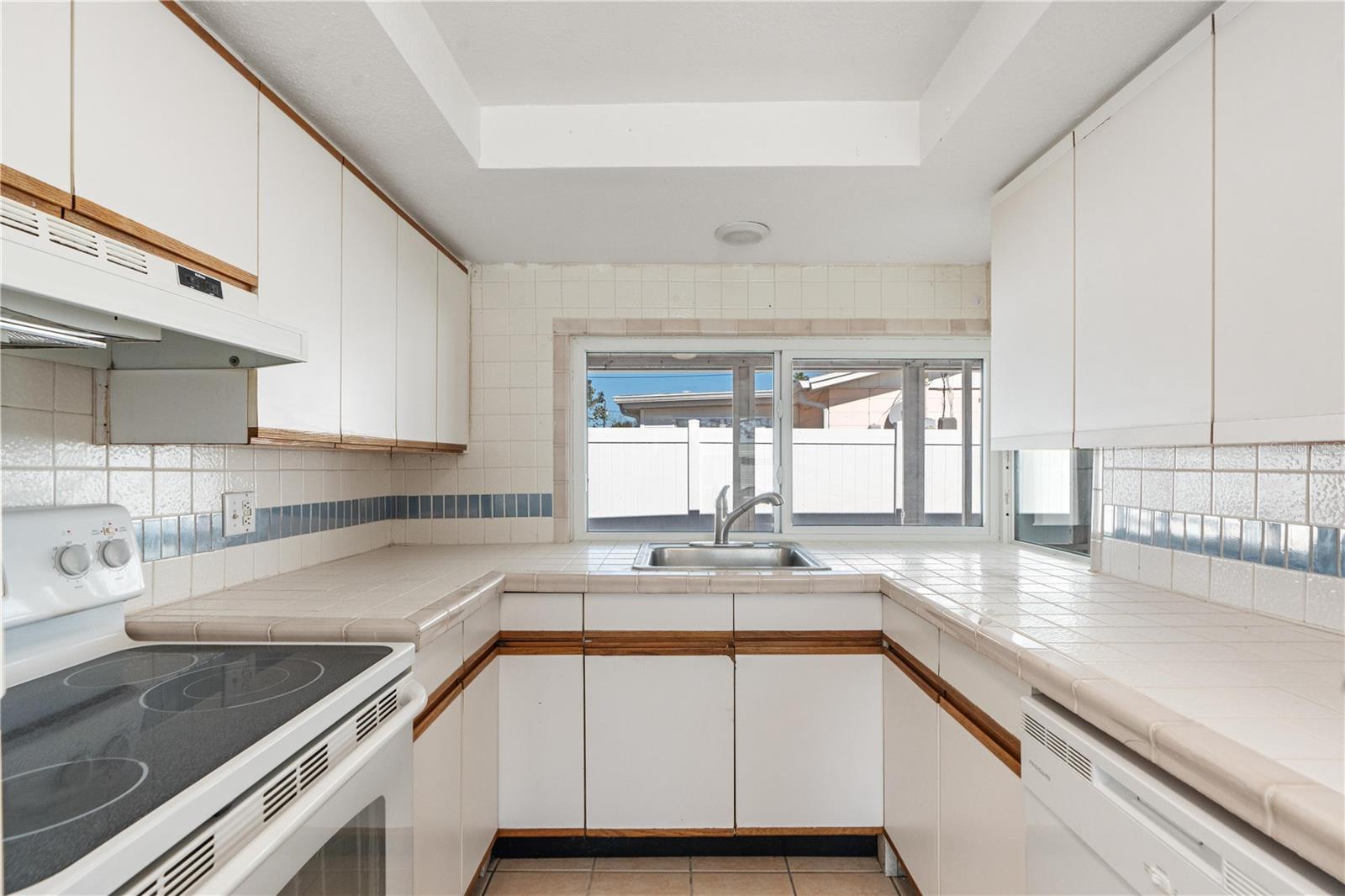 Image 7 of 26 For 4707 Koala Drive