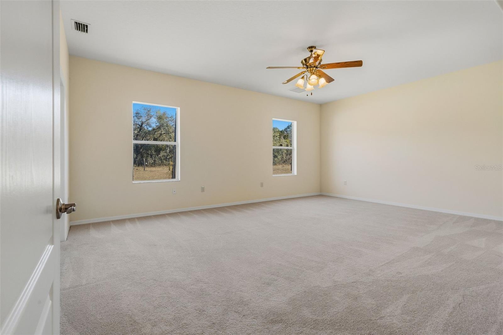 Image 6 of 18 For 16870 Akins Drive