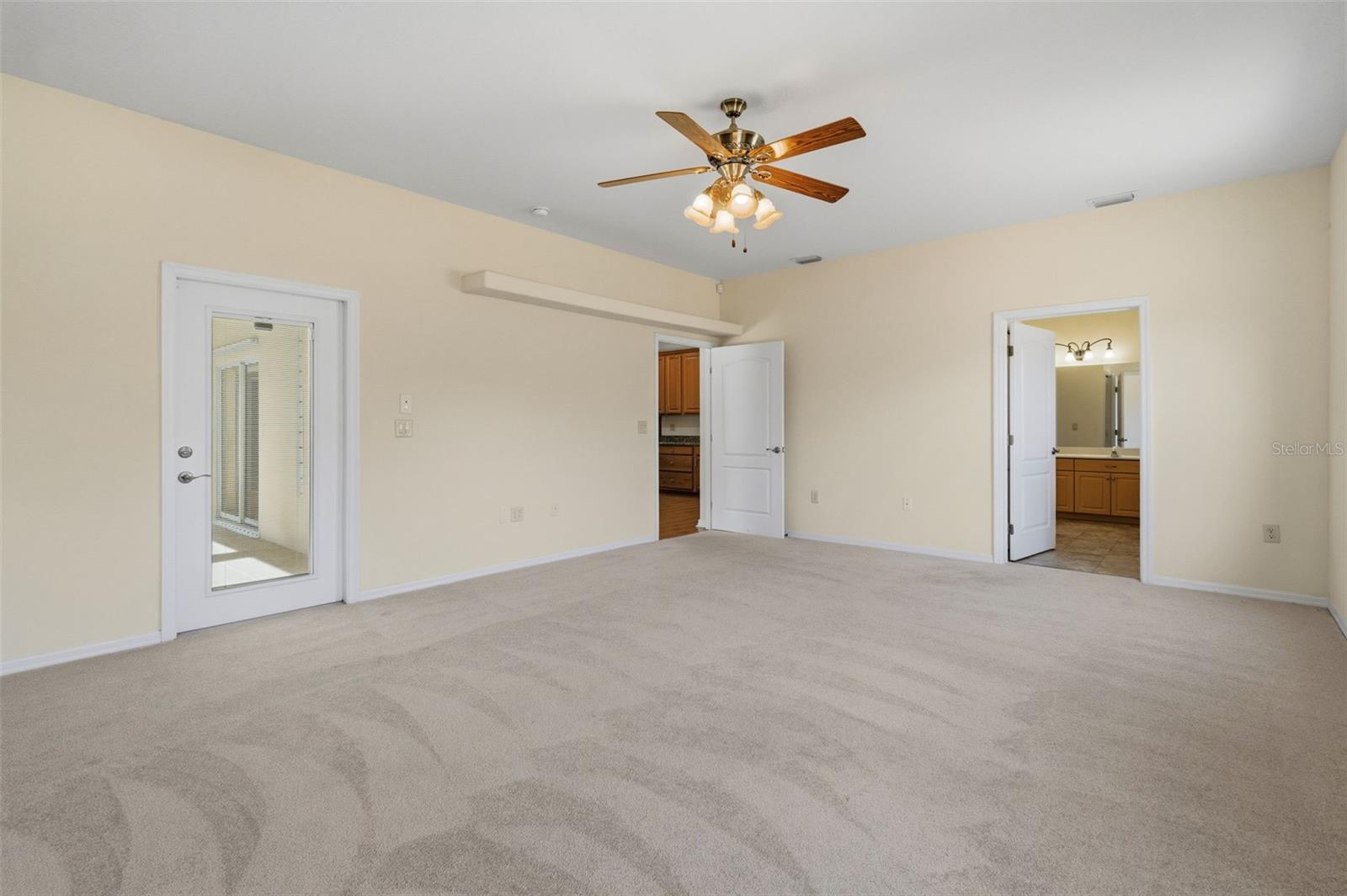 Image 7 of 18 For 16870 Akins Drive