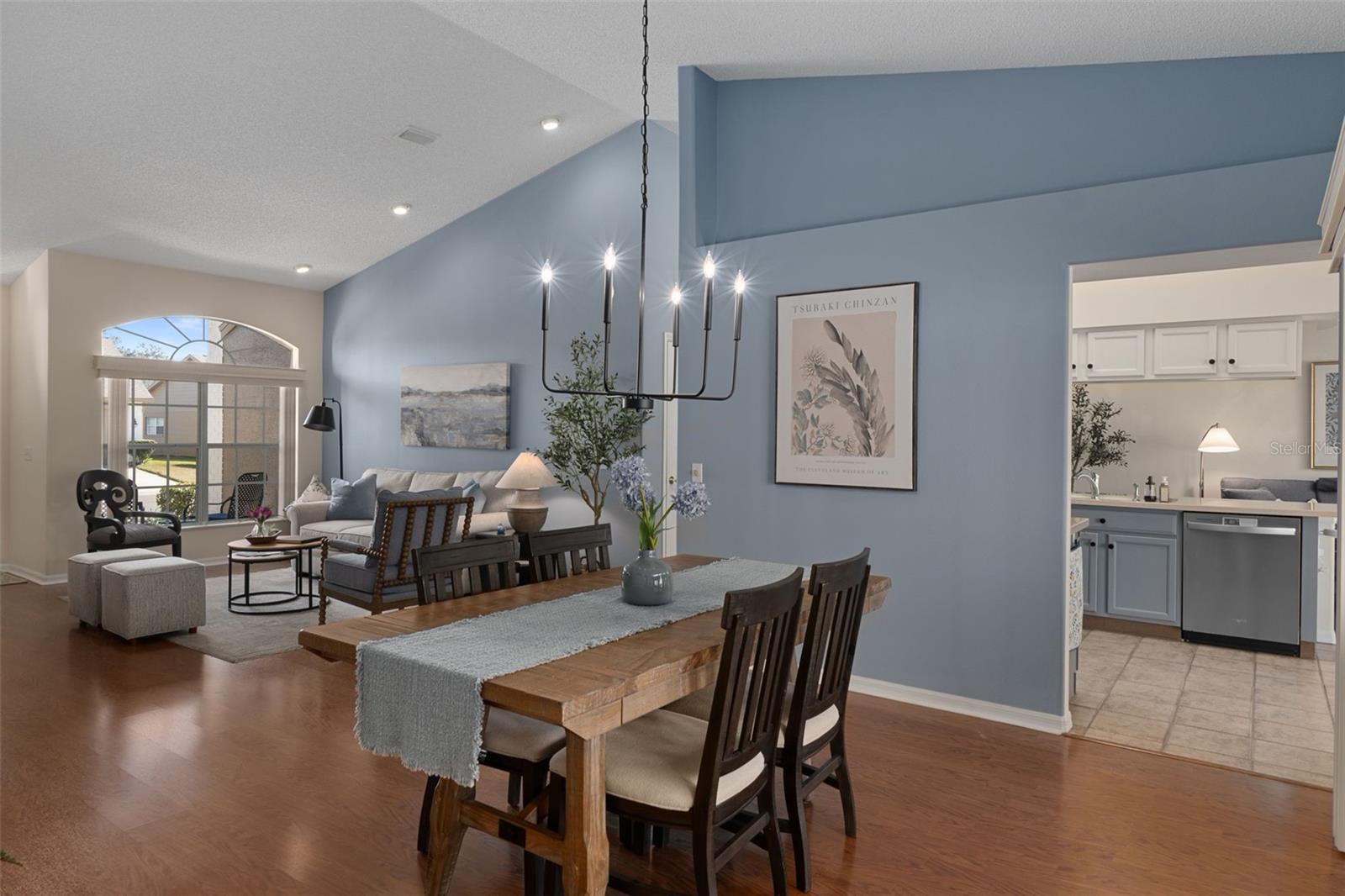 Image 17 of 73 For 18531 Bent Pine Drive