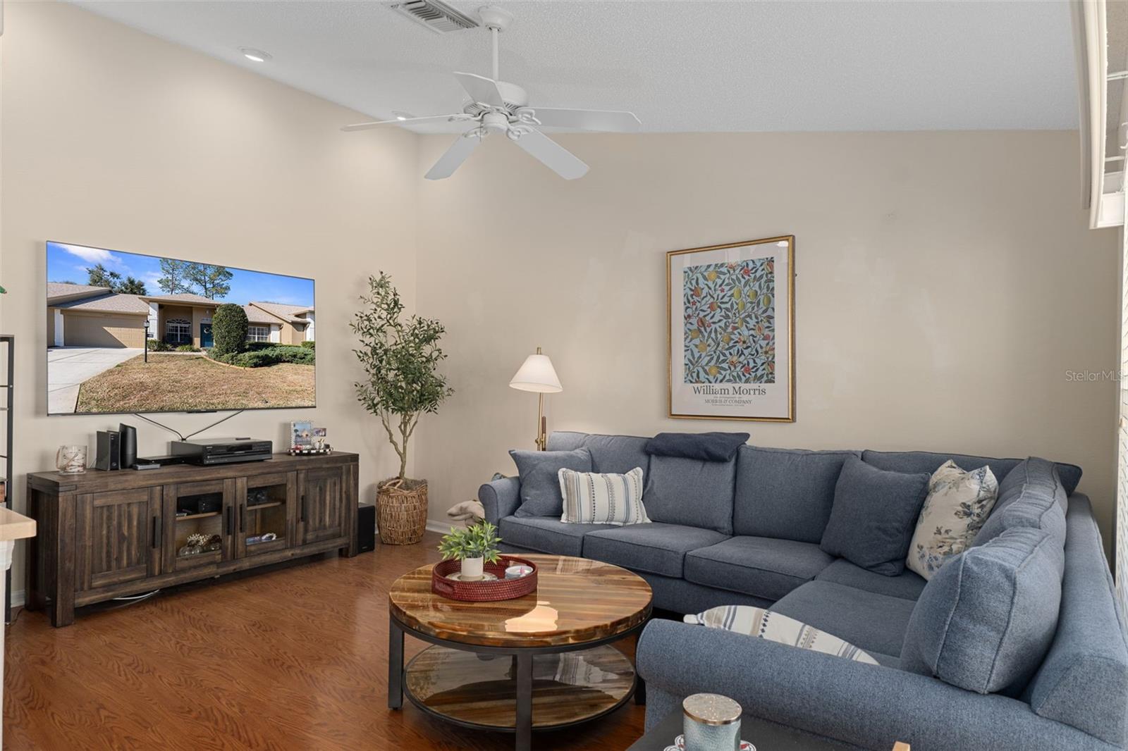 Image 26 of 73 For 18531 Bent Pine Drive