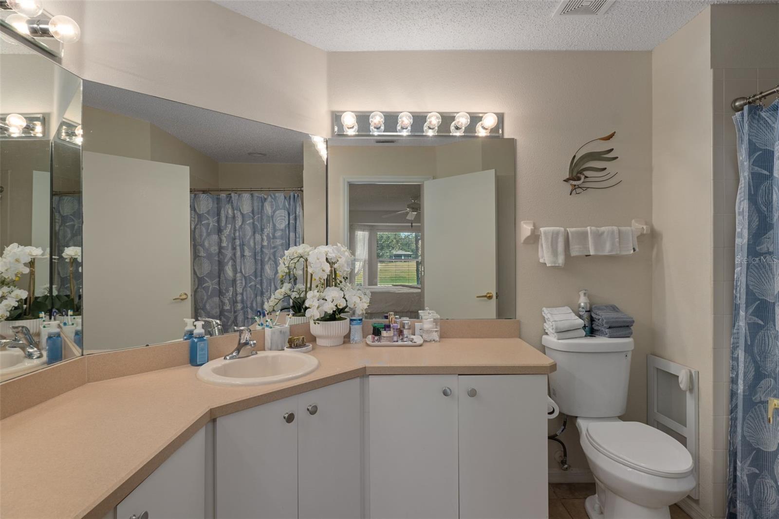 Image 31 of 73 For 18531 Bent Pine Drive