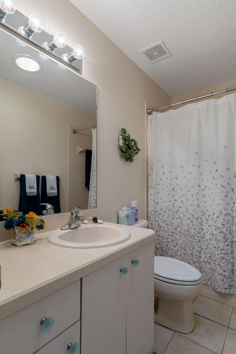 Image 34 of 73 For 18531 Bent Pine Drive