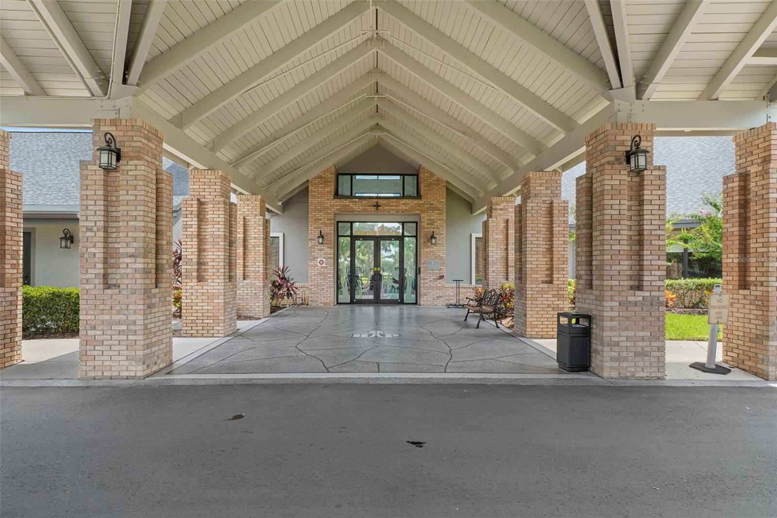 Image 62 of 73 For 18531 Bent Pine Drive