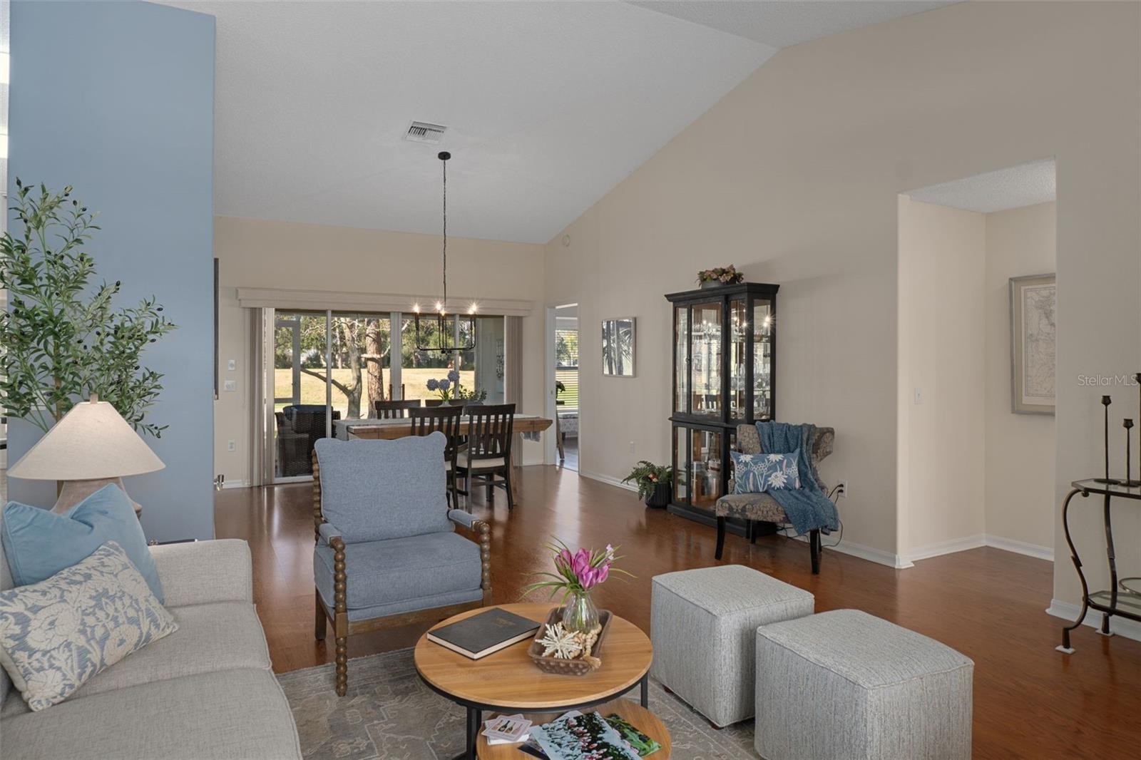 Image 9 of 73 For 18531 Bent Pine Drive