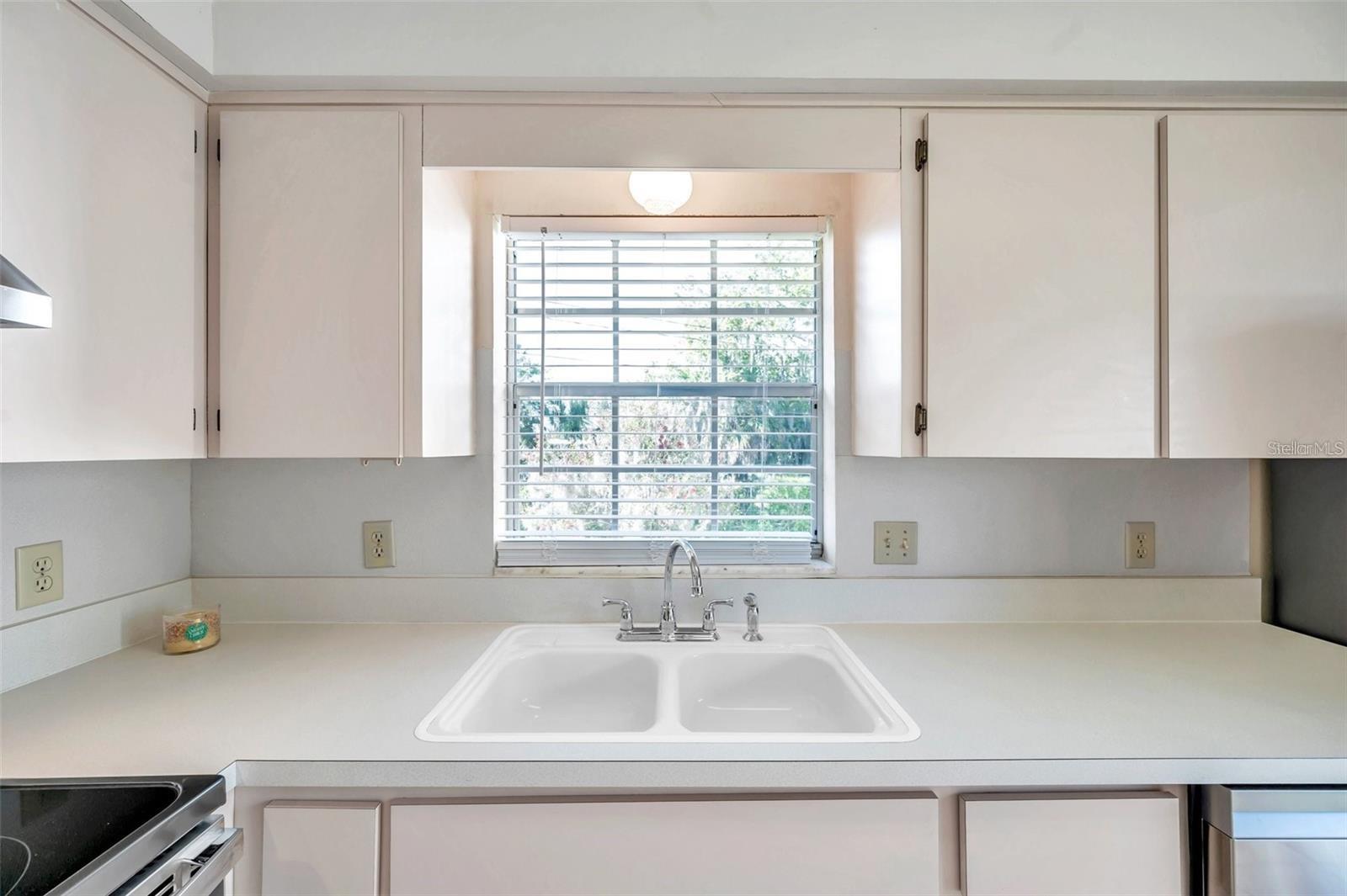 Image 19 of 40 For 6632 Hickorywood Lane 4b