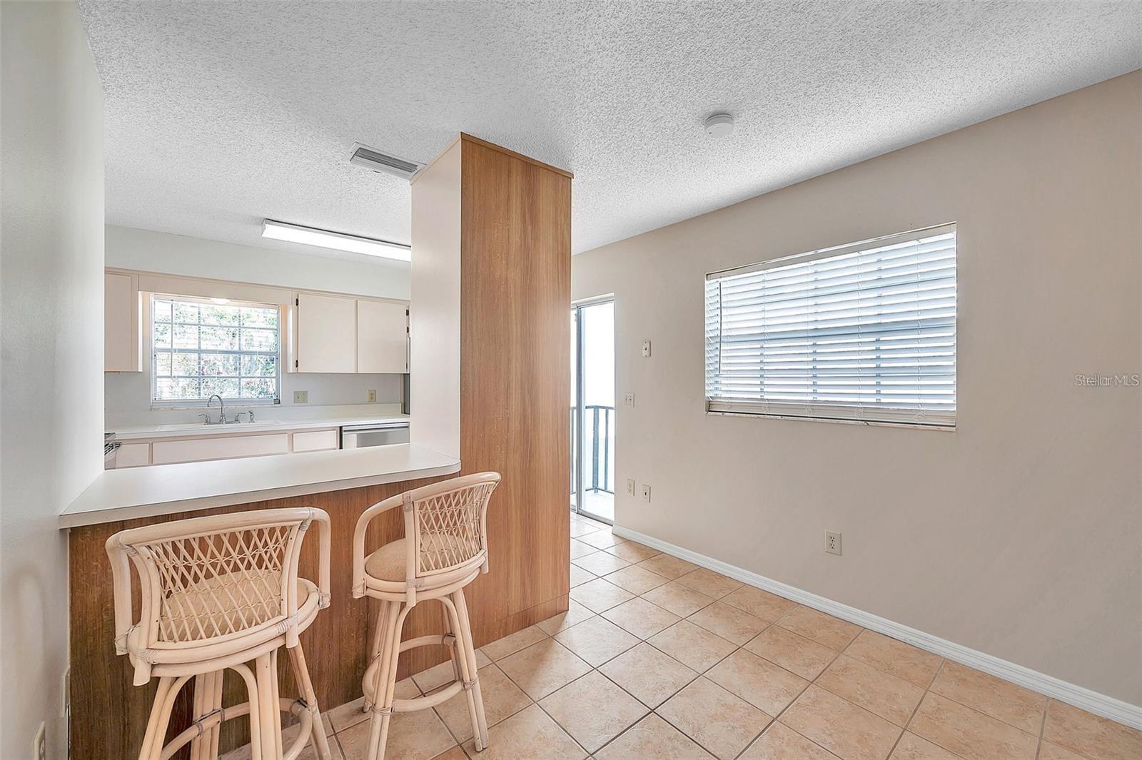 Image 9 of 40 For 6632 Hickorywood Lane 4b