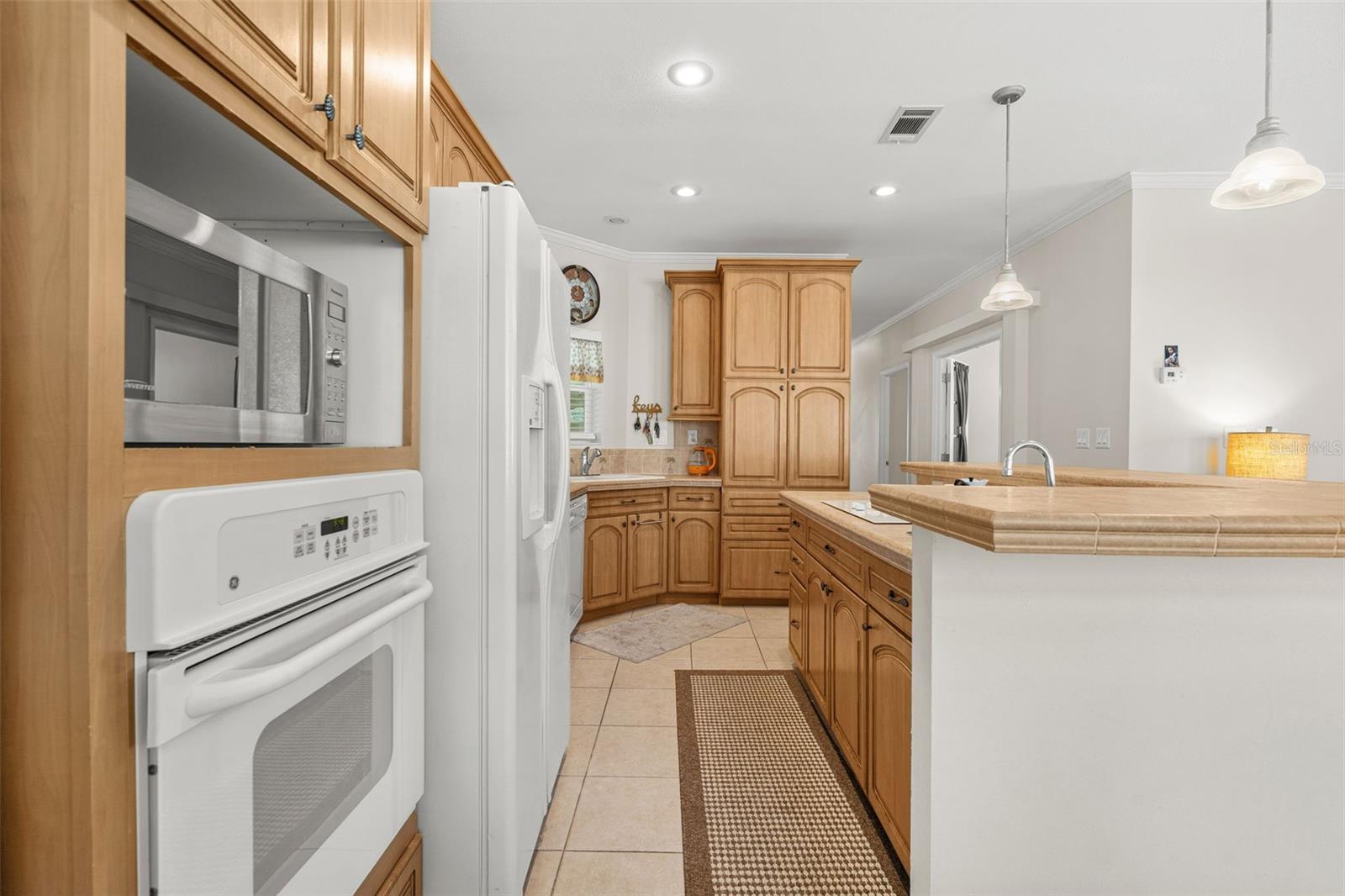 Image 17 of 48 For 2973 Kingswood Circle