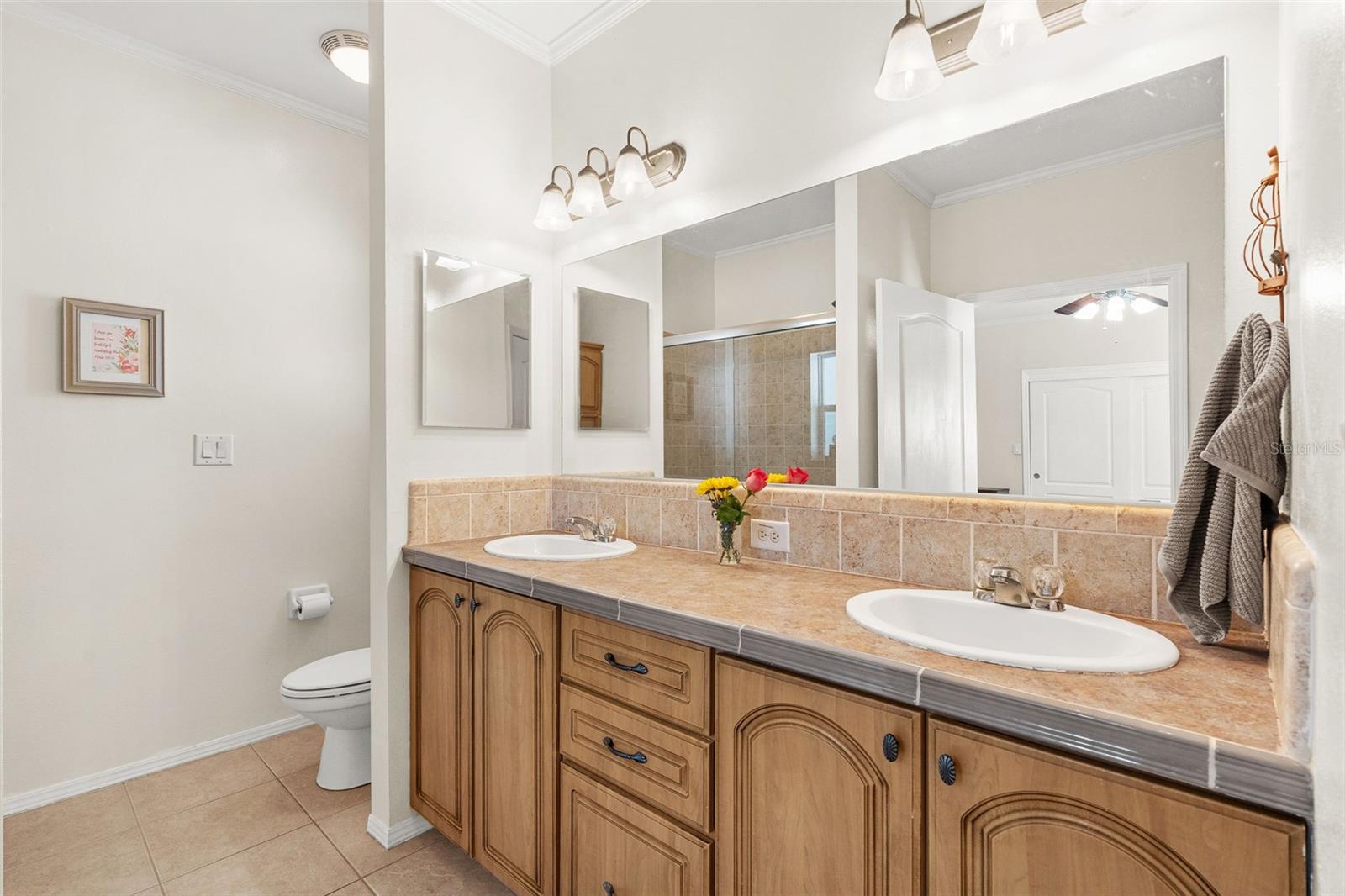 Image 31 of 48 For 2973 Kingswood Circle