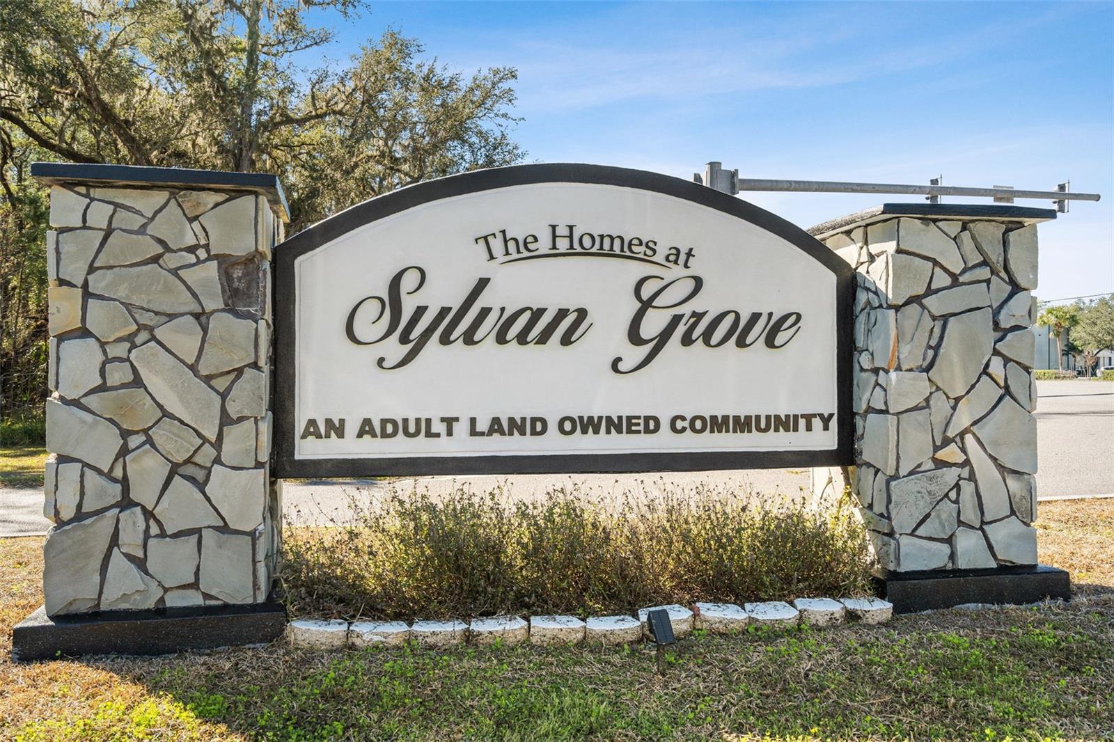 Image 37 of 48 For 2973 Kingswood Circle