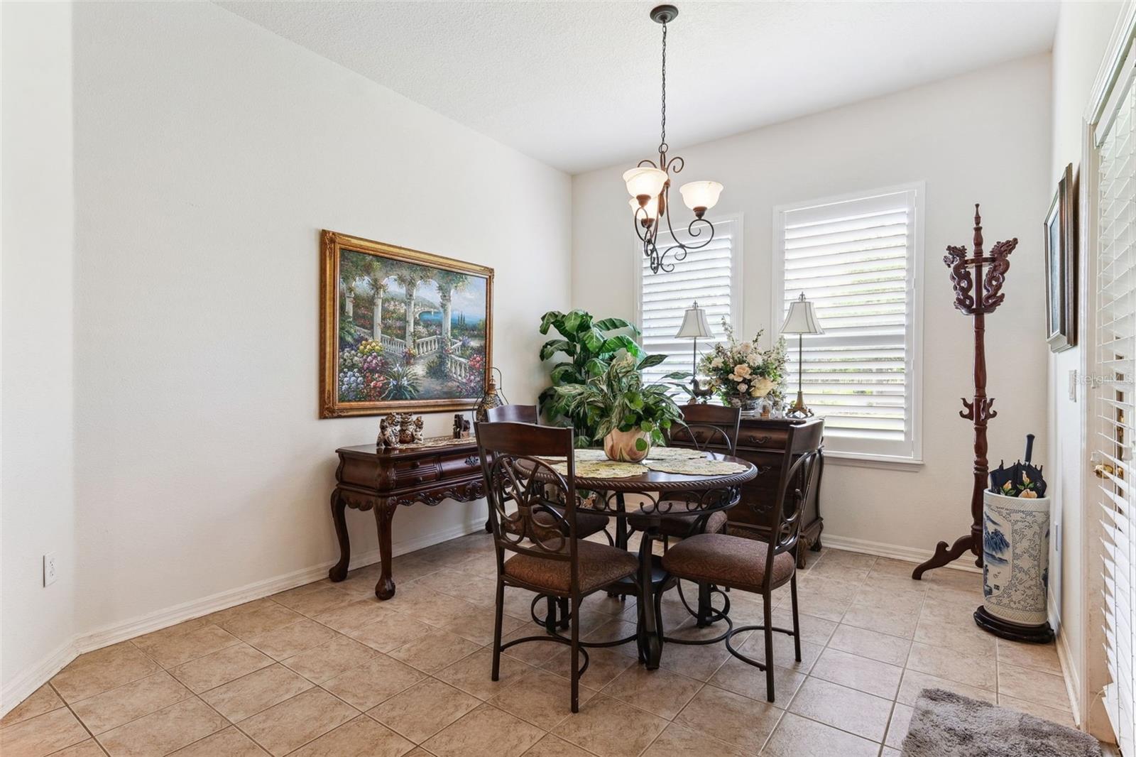 Image 28 of 54 For 19531 Mossy Oak Court