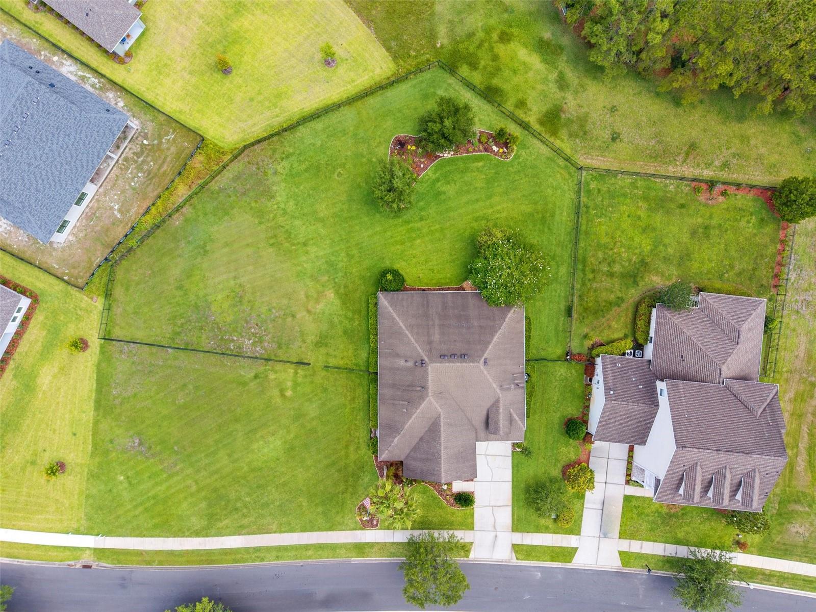 Image 42 of 54 For 19531 Mossy Oak Court