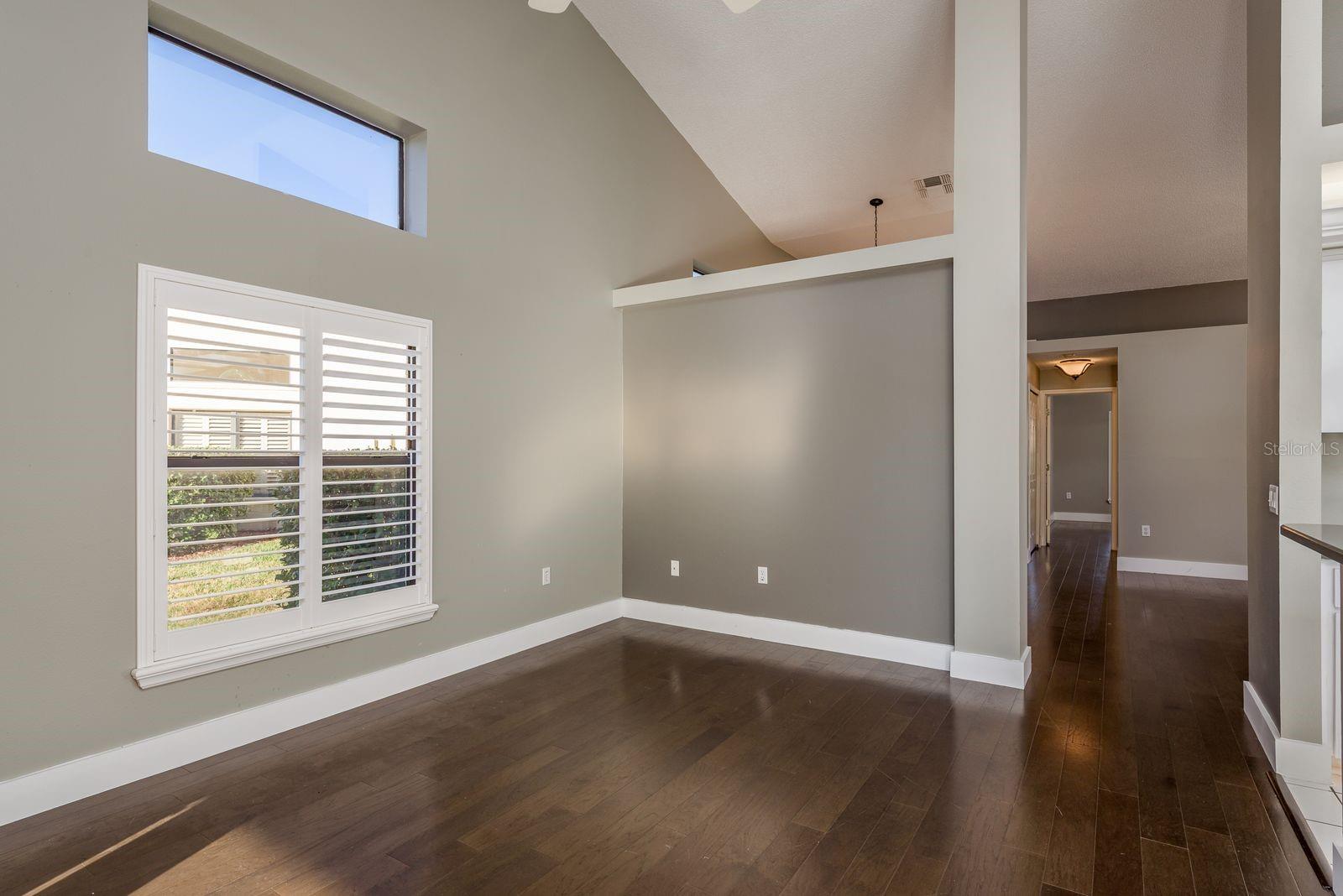 Image 16 of 38 For 9326 Palm Haven Court