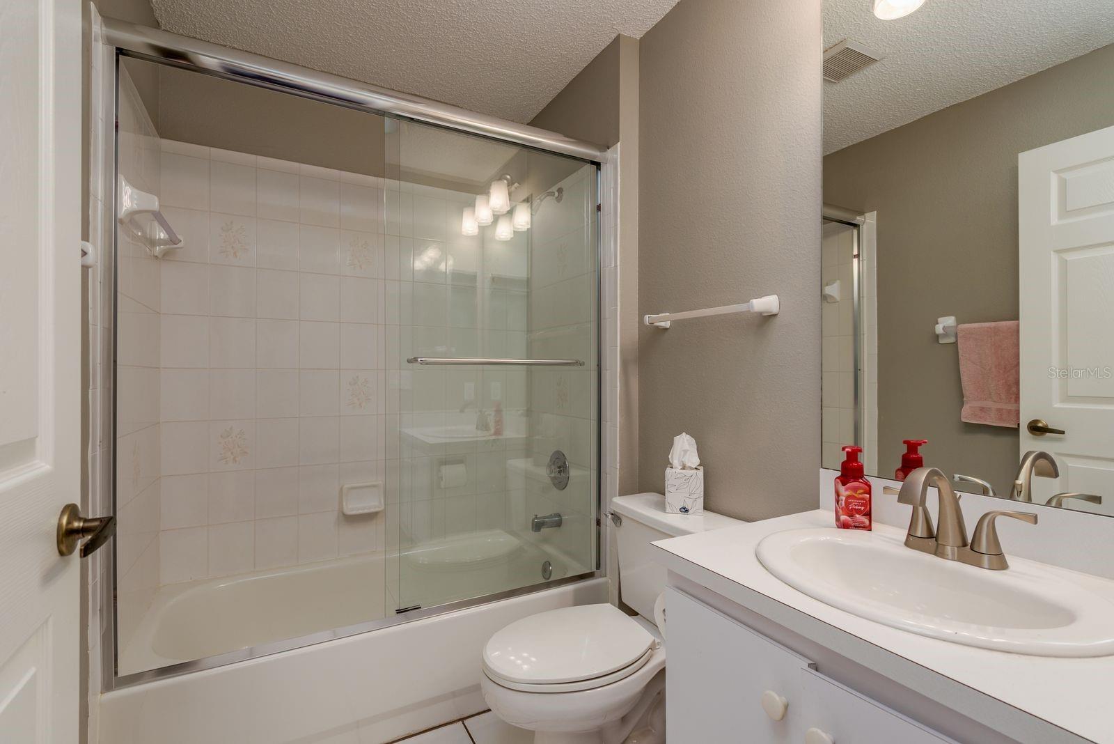 Image 24 of 38 For 9326 Palm Haven Court