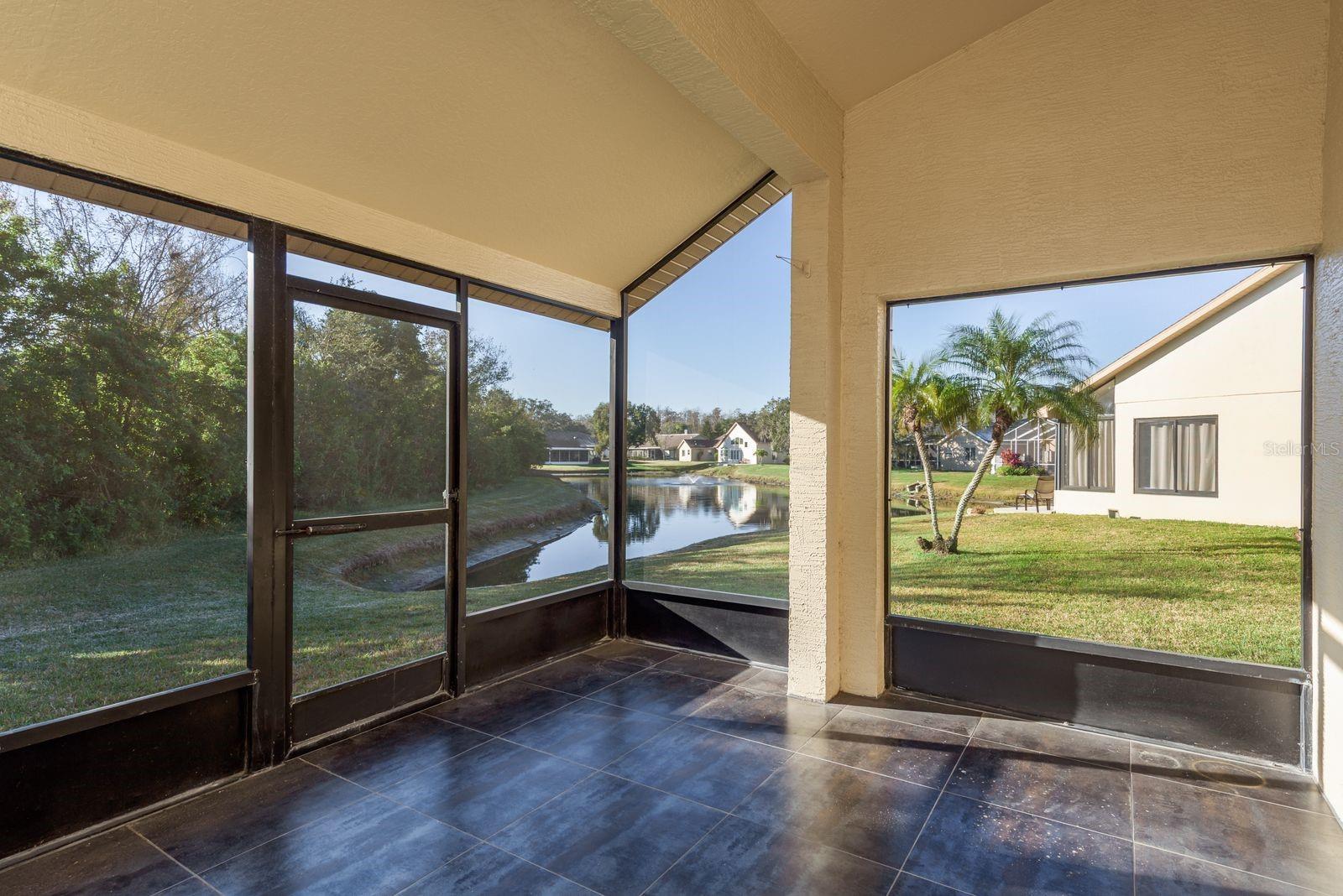 Image 27 of 38 For 9326 Palm Haven Court