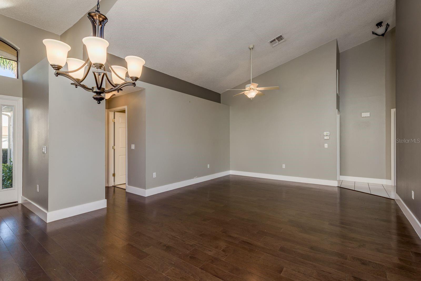 Image 7 of 38 For 9326 Palm Haven Court