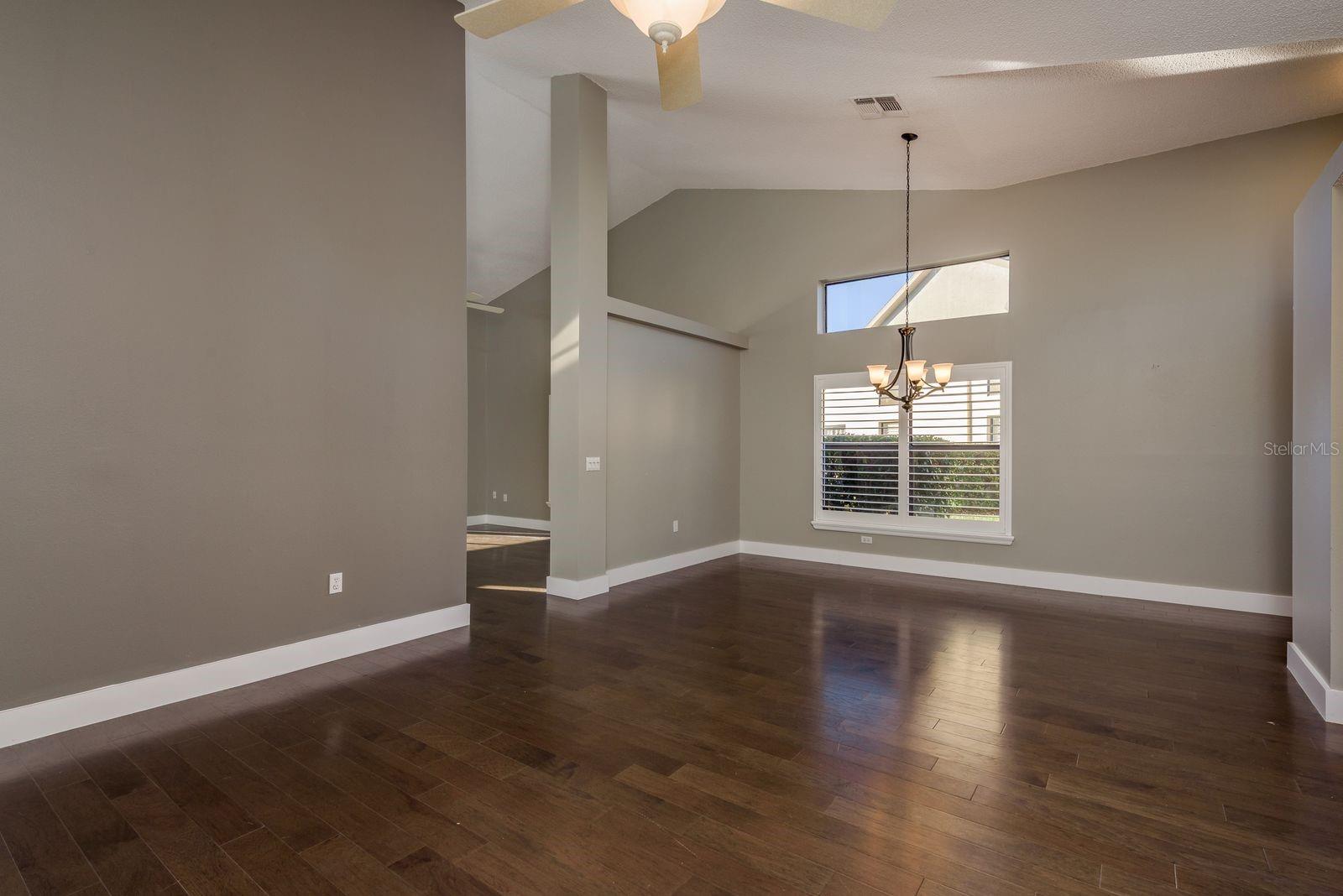 Image 9 of 38 For 9326 Palm Haven Court