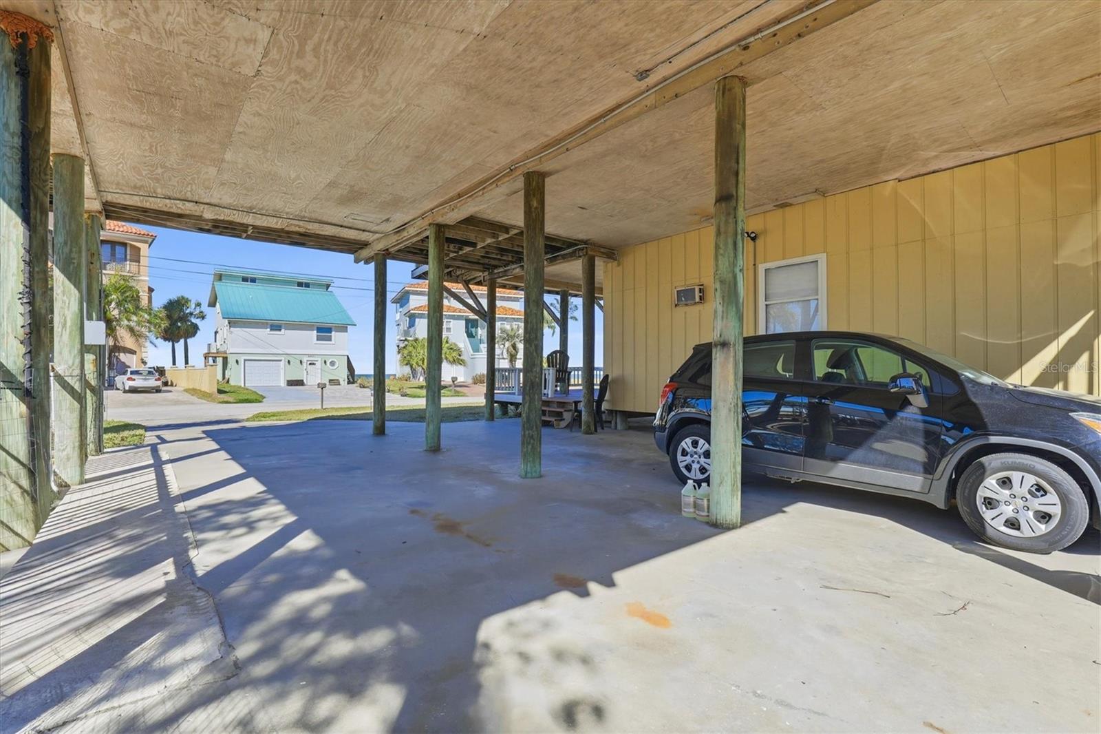 Image 18 of 66 For 6420 Driftwood Drive