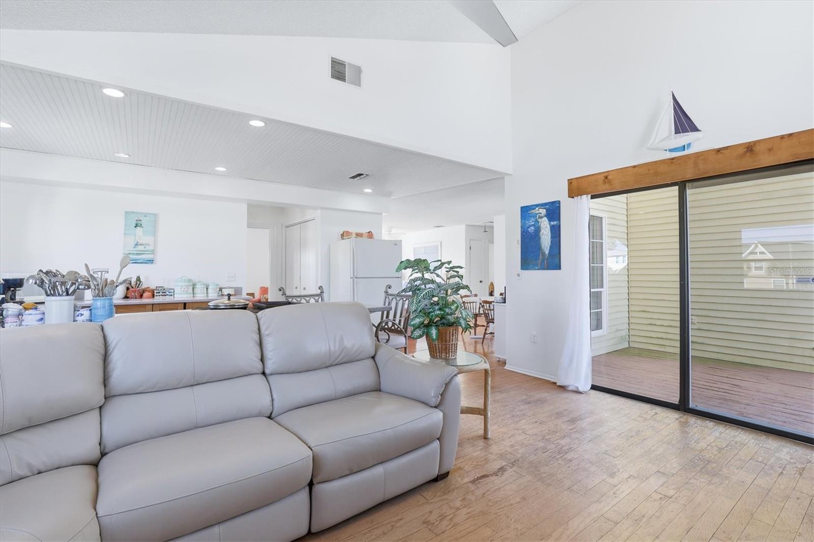 Image 23 of 66 For 6420 Driftwood Drive