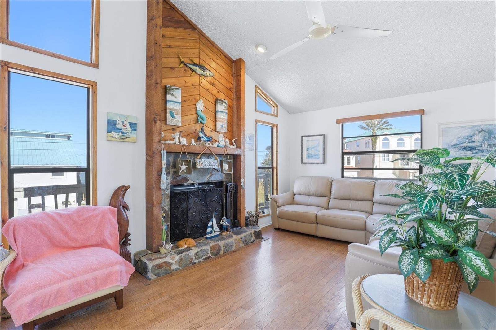 Image 24 of 66 For 6420 Driftwood Drive