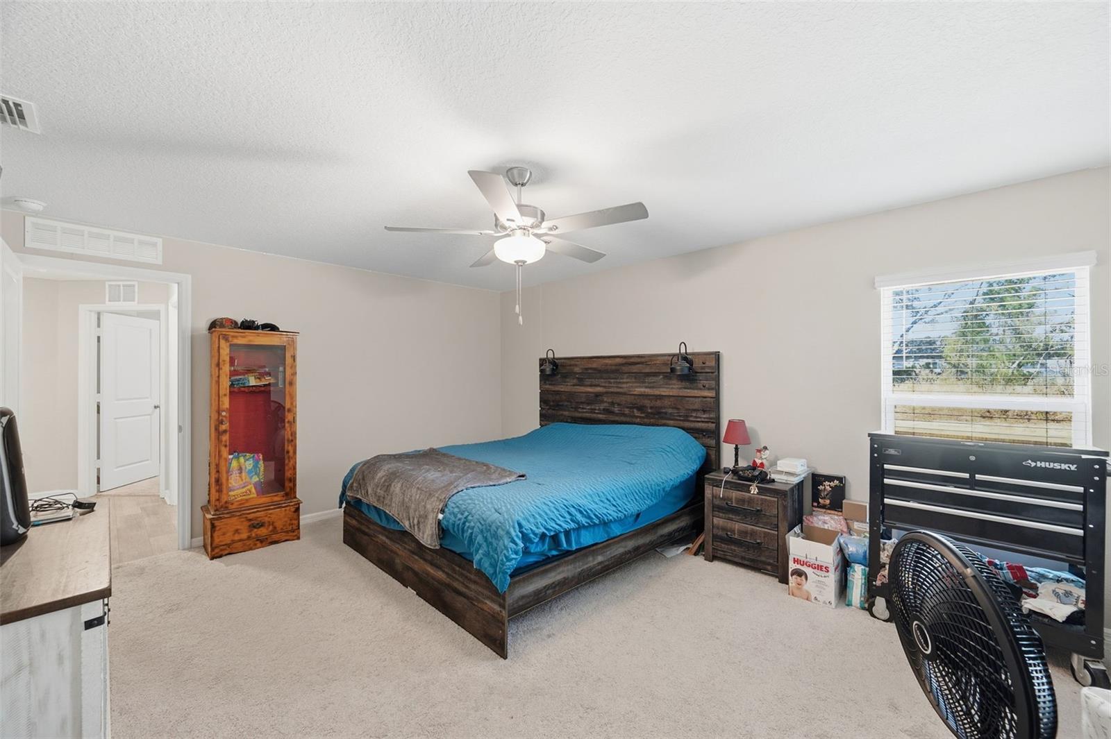 Listing photo id 17 for 11014 Golden Warlber