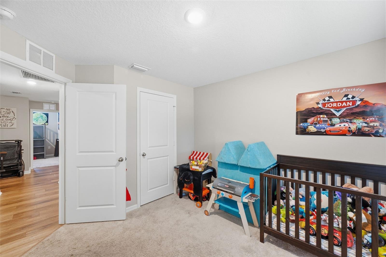 Listing photo id 19 for 11014 Golden Warlber