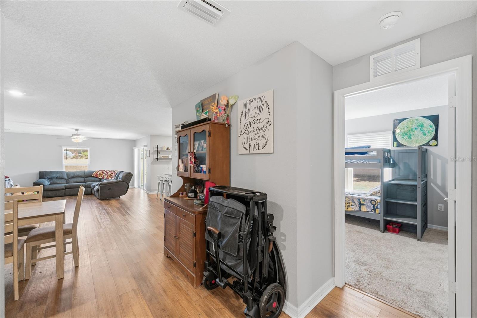 Listing photo id 26 for 11014 Golden Warlber