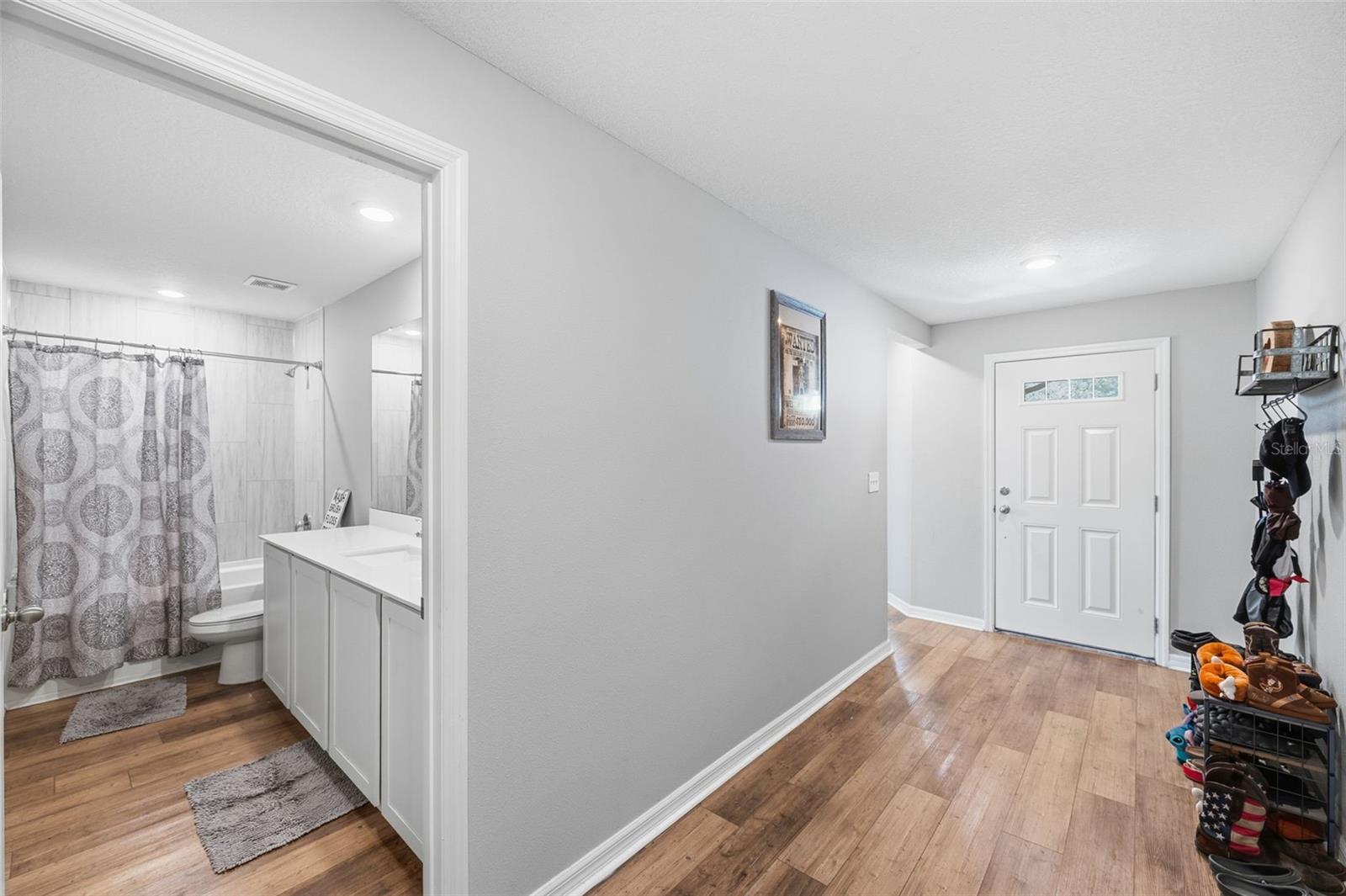 Listing photo id 29 for 11014 Golden Warlber