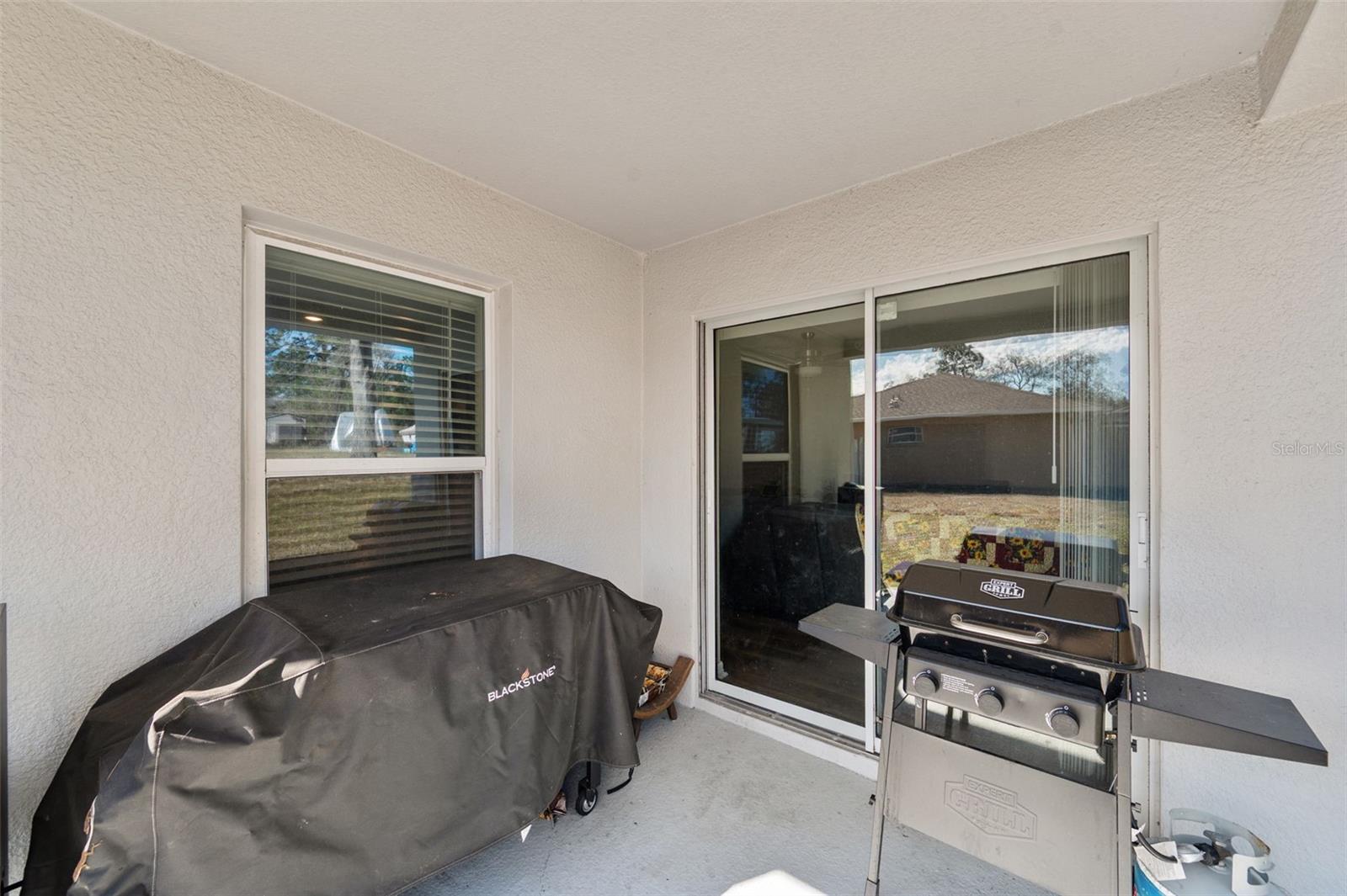 Listing photo id 34 for 11014 Golden Warlber