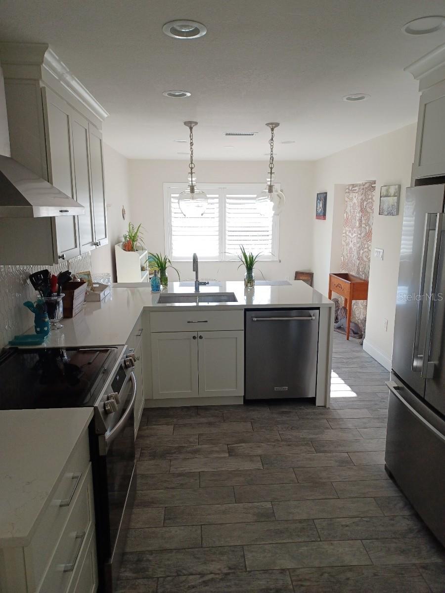 Image 5 of 10 For 8448 Foxboro Lane