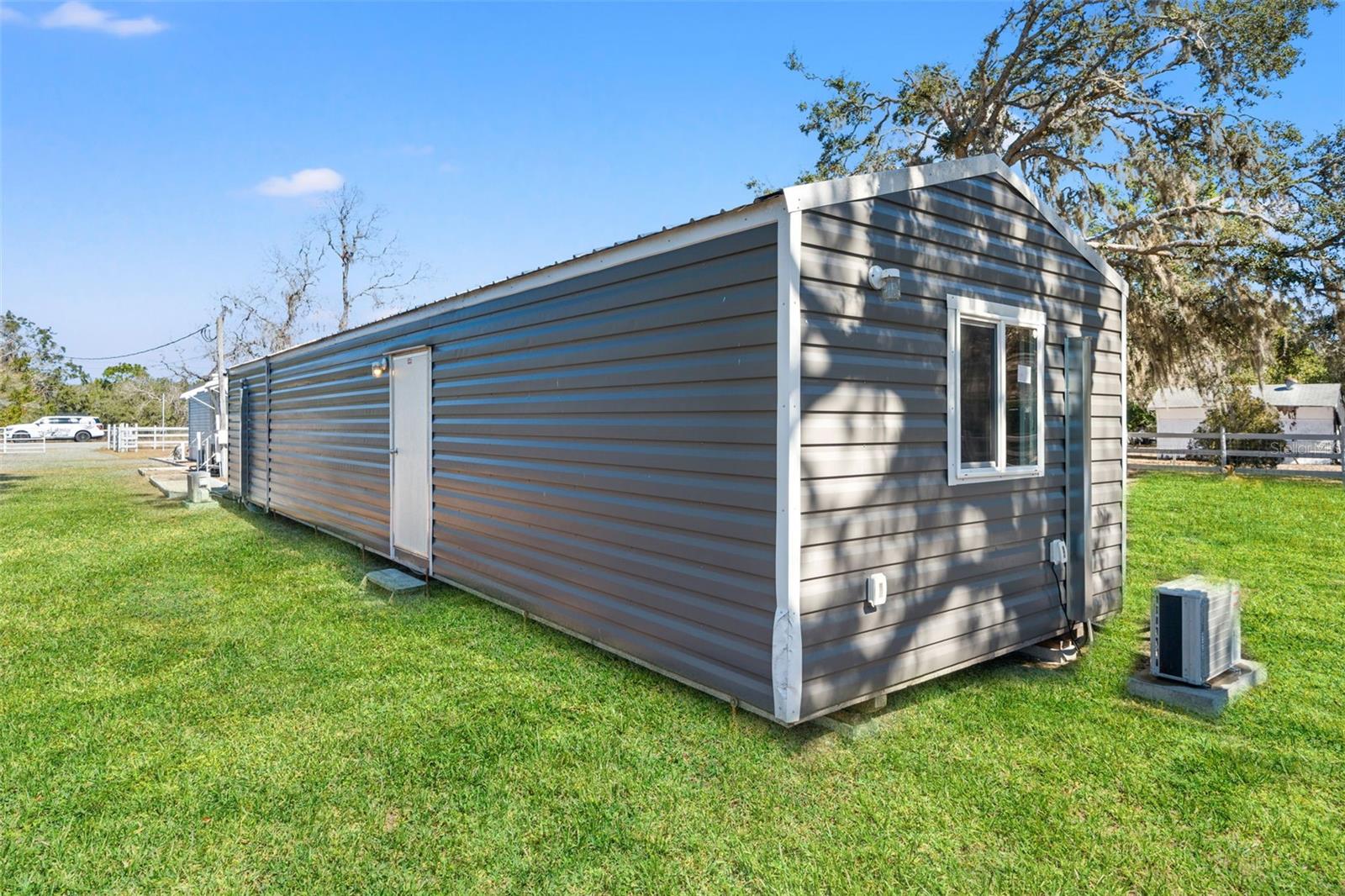 Image 39 of 78 For 12222 Beagle Road