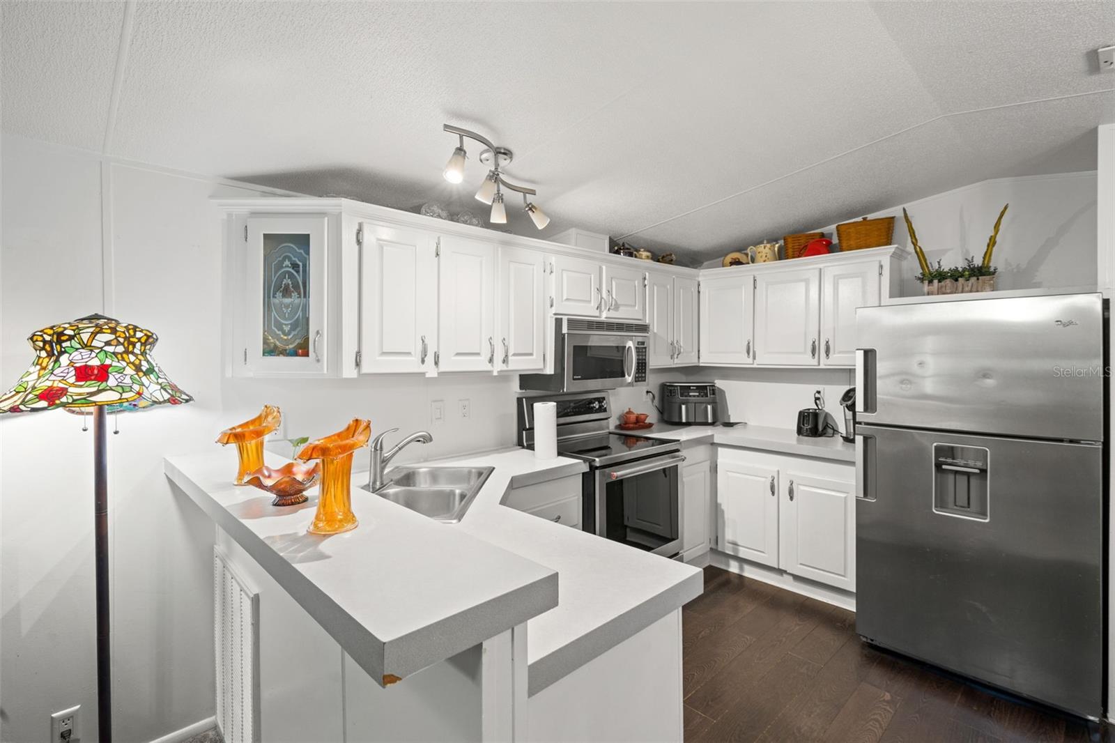 Image 5 of 78 For 12222 Beagle Road