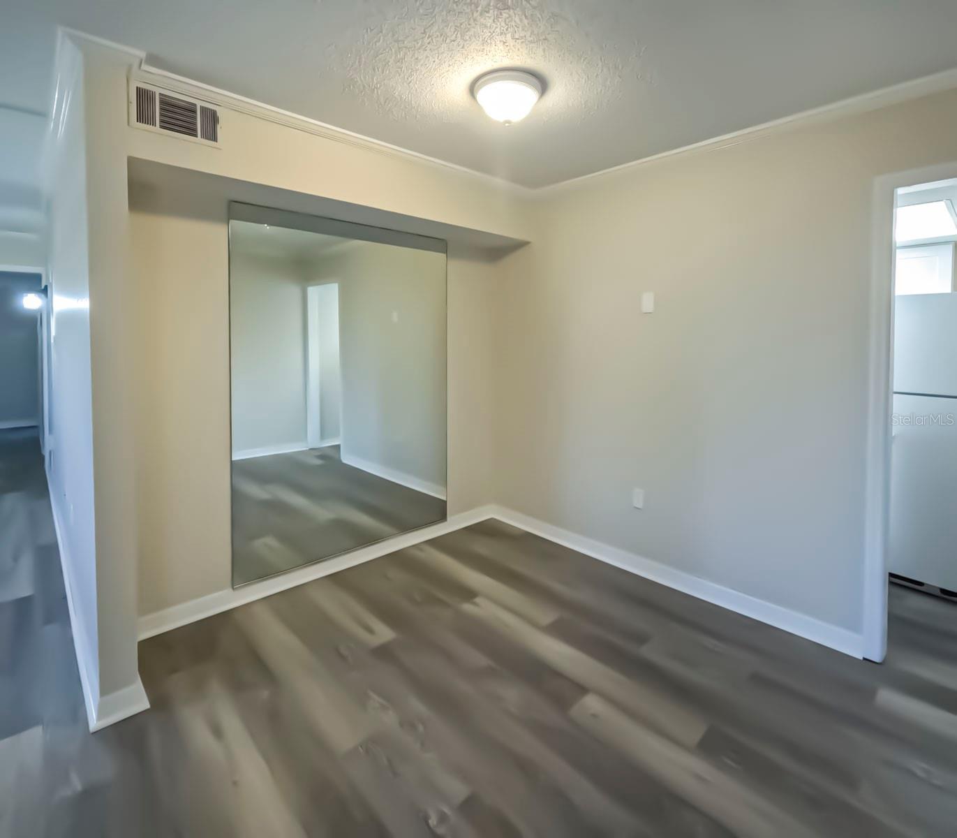 Image 5 of 21 For 500 Newell Hill Road 108b