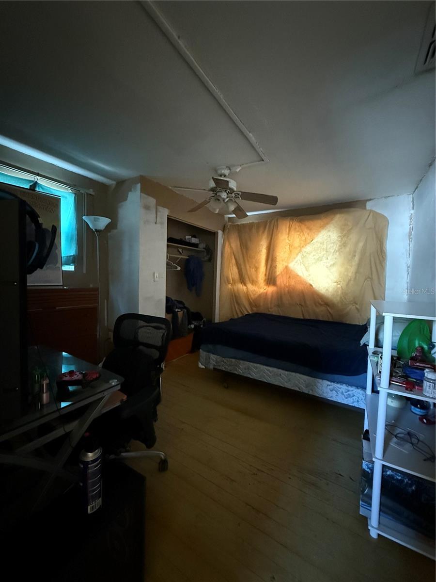 Image 10 of 23 For 6100 Main Street A