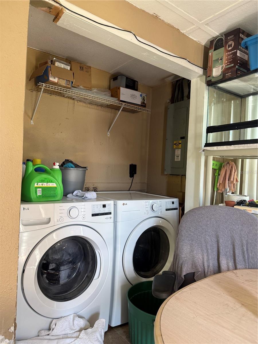 Image 12 of 23 For 6100 Main Street A